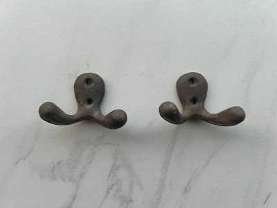 2Pcs Vintage Style Cast Iron Wall Furniture Coat Robe Hat Cloth Hook Hanger - Image 1 of 4