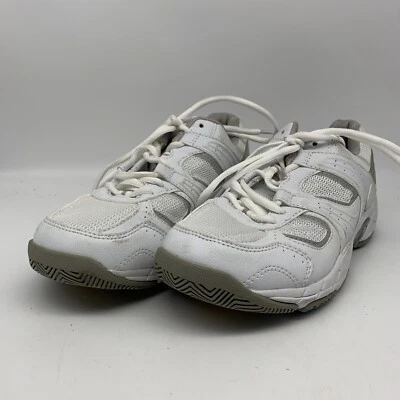 Zapatillas Hombre Talla: 6 Medianas Blancas Magnum Ejército Británico Excedente En muy buena condición Foto 1 de 4