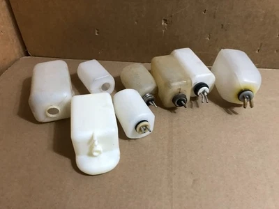 Lot OF 8x Fuel Tanks For R/c Model airplane REFILL ASSORTED DEFFERENT SIZES - Image 1 of 4
