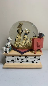 Disney 101 Dalmatians Musical Snow Globe with Cruella DeVille Tune. Rare. VTG. - Picture 1 of 12