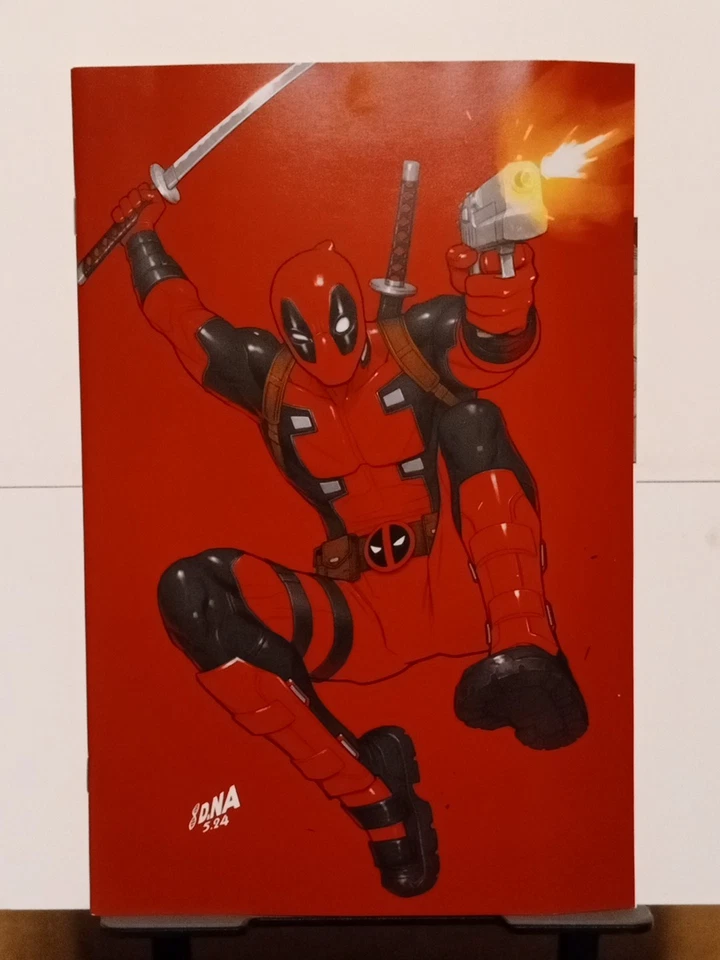 DEADPOOL #1 UNKNOWN COMICS DAVID NAKAYAMA VIRGIN VARIANT FACSIMILE - Image 1 of 4