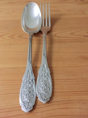 COUVERTS PUIFORCAT ARGENT MODELE FEUILLES - Photo 1/4