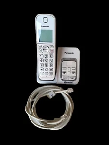 Panasonic White Cordless Phone System with Bluetooth Model KX-TGD560 Working  - Picture 1 of 7