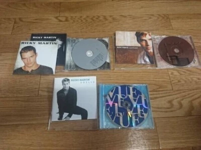 Ricky Martin CD SET x3  【Vuelve】【Sound Loaded】 etc Album set（Used item）Ｓ07131 - Image 1 of 4