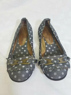 PISOS MARC BY MARC JACOBS, GRIS CON LUNARES BLANCOS, TALLA 38 O US 7 O 7,5 Foto 1 de 4