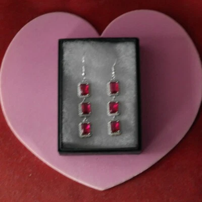 Bella Orecchini Con Rosso Sangue Rubino Gemme 4 Cm.long + Argento Ami IN Scatola - Immagine 1 di 4
