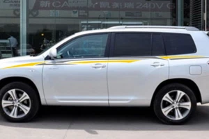 Calcomanía de coche a rayas de carreras de 124"" para Highlander RAV4 vinilo pegatina de puerta superior CB110 - Imagen 1 de 4