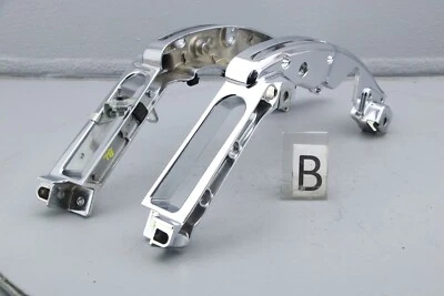 Harley Street Glide 2018 alforja izquierda soporte montaje cromo Foto 1 de 4