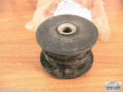 Buje de varilla de par motor Honda Prelude NOS 50836-692-003 1979-1982 Foto 1 de 3