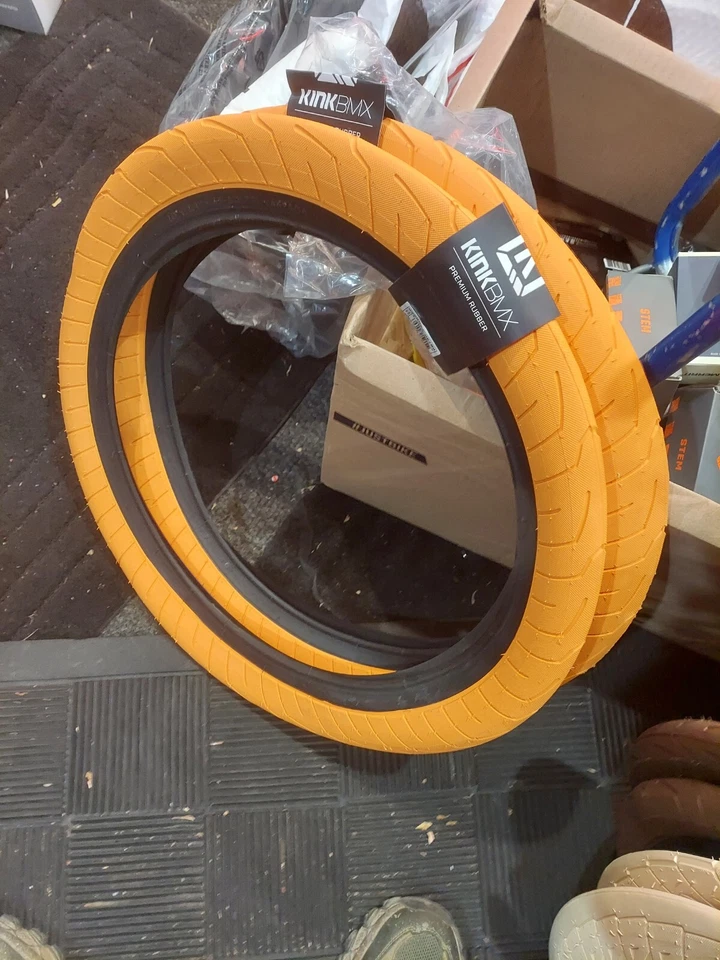 Две серверные шины Kink оранжевые с Blackwall - Изображение 1 из 1