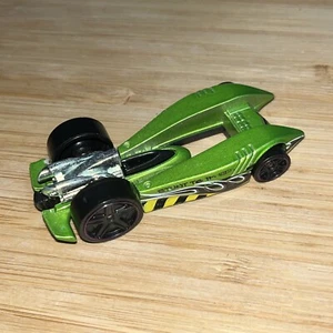 Gebrauchtes Duel Fueler Hot Wheels Diecast Auto Mattel grün 2013 #14 - Bild 1 von 5