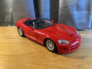 Motormax Dodge Viper SRT/10 Red 1:18 Scale - Picture 1 of 10