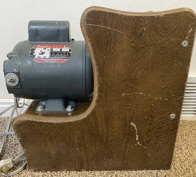 MAGIC MILL MOLINILLO DE GRANO DE TRIGO 1/2 HP MOTOR DAYTON FUNCIONA Foto 1 de 4