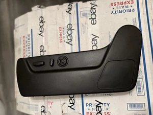 2007 - 2014 GM SUV TAHOE ESCALADE FRONT LEFT DRIVER SIDE SEAT COVER Black OEM - Picture 1 of 12