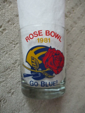 Vintage 1981 University of Michigan Rose Bowl  Souvenir Rocks  Glass * Cover