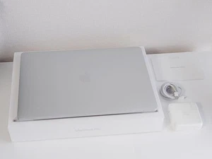 Apple MacBook Pro 16" 2019 i9 2.3GHz 32GB RAM 1TB SSD Radeon Pro 5500M - Afbeelding 1 van 11