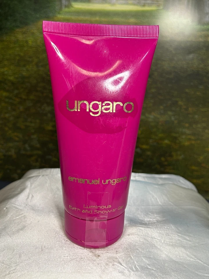 UNGARO BY EMANUEL UNGARO 150ML LUMINOUS BATH & SHOWER GEL Foto 1 de 4