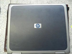 HP Pavilion ZE4300 (defekt) - Afbeelding 1 van 6