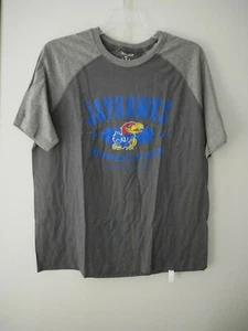 Champion Herren NCAA Kansas Jayhawks Formation Kurzarm T-Shirt Gr. XL Neu mit Etikett - Bild 1 von 5