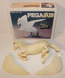 Vintage 1983 Breyer Pegasus #209 Matte Alabaster w/ Removable Wings, New w/Box - Picture 1 of 11