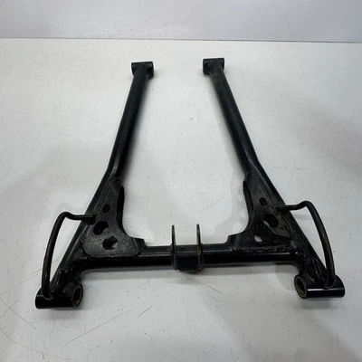 Brazo Trail ASM, delantero, negro - 2023 Polaris Patriot Boost INDY VR1 129 Foto 1 de 4