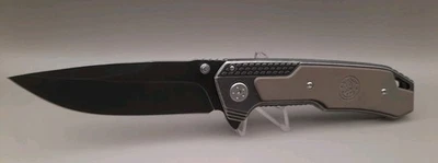 Smith & Wesson SW609 3.5" High Carbon Stainless Blade Liner Lock Folding Knife - Image 1 of 4