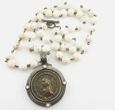 French Kande Queen Ann Brittany France Medallion Magnesite Bead Pendant Necklace - Image 1 of 4