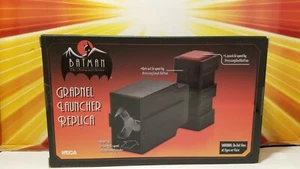 NECA Batman The Animated Series Grapnel Launcher Replica New DC Universe PROP  - Picture 1 of 6