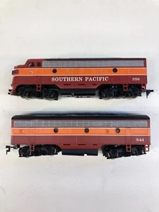 Bachmann HO Powered F7 A B Southern Pacific Daylight Passenger SP 356 541 TESTED - Picture 1 of 13