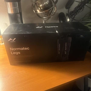 Normatec coppia alta 3 gambe 63096-001-00-scatola aperta come nuova mai usata -Hyperice - Foto 1 di 9
