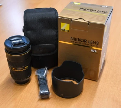 Nikon  24-70 mm f/2.8G ED Zoom Lens - Image 1 of 2