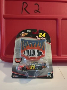 Jeff Gordon 1/64 Winner's Circle 2006 Hood Magnet Nascar Dupont Flames #24 47630 - Picture 1 of 4