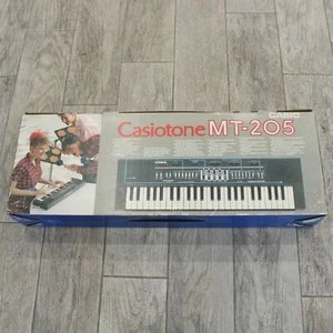 Vintage Casio Casiotone MT-205 Electronic Keyboard Piano Tested Plays With Box - Picture 1 of 9