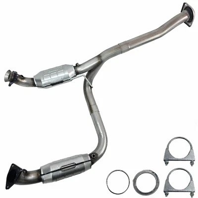 Catalytic Converter for Chevrolet Silverado 2500HD/3500HD 2011-2016 6.0L Foto 1 de 4