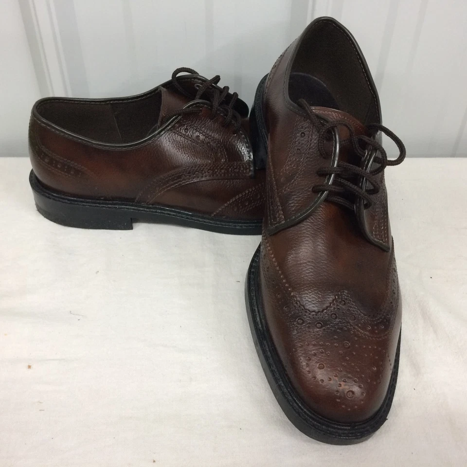 En muy buena condición Stafford JB - Zapatos de vestir de cuero marrón con punta de ala, se adapta a hombre 10,5 Foto 1 de 4