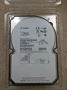 NEW! Seagate Cheetah 18XL 9.2GB SCSI 10K 3.5" (ST39204LC)  Hard Drive  - Afbeelding 1 van 3