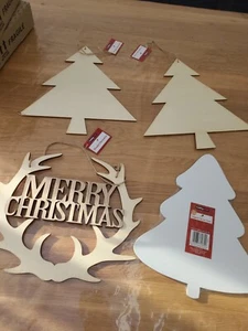 Hobbycraft Wooden and canvas Christmas Crafts New - Picture 1 of 4