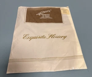 Vintage Wilborn Exquisite Hosiery Seamless Mesh Soft Beige 100% Nylon Size 9 - Picture 1 of 3