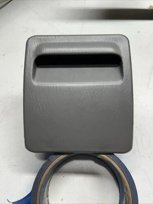 1999-2002 Subaru Forester Coin Change Holder Storage Fuse Box Lid Cover Gray OEM - Image 1 of 4