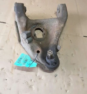 Driver Lower Control Arm Front Opt Z85 Fits 82-03 S10/S15/SONOMA 19231 - Picture 1 of 2