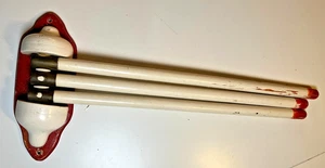 Antico stendibiancheria pieghevole da parete vintage legno rosso bianco anni 50 - Foto 1 di 21