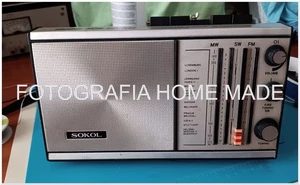 Radio transistor SOKOL mod. 308 LW, MW, FM vintage soviet URSS radio - Foto 1 di 3