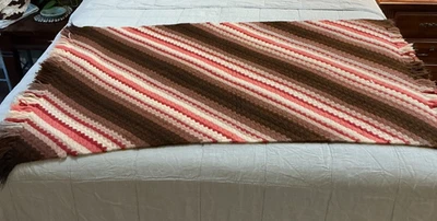 Manta afgana vintage años 70 ganchillo boho granja hecha a mano Foto 1 de 4