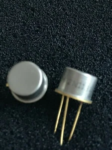 2N1131 Transistor T05 package made by Semi Lab 2pcs £4.96 Z3443 - Afbeelding 1 van 1