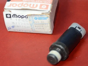 NOS 1993-1995 Dodge Caravan Oil Pressure Sensor Sending Unit Mopar 4707015 OEM - Bild 1 von 6
