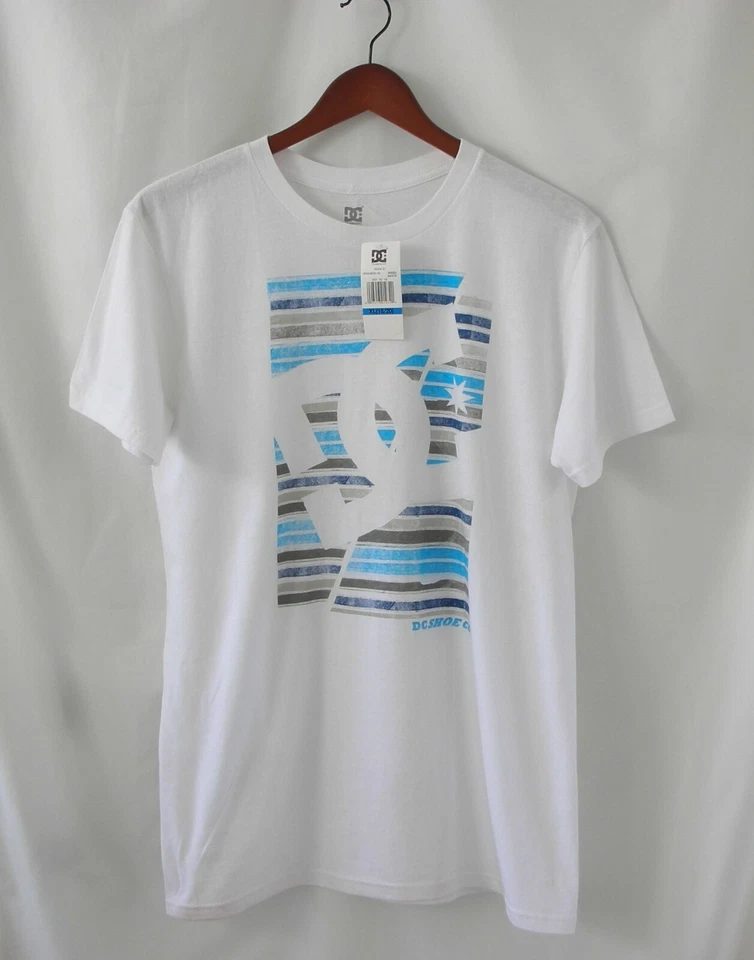 Camiseta manga curta masculina DC Shoe Co. nova com etiquetas tamanho XL 18-20 - Imagem 1 de 1