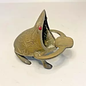 VINTAGE SOLID BRASS SINGLE CIGARETTE HOLDER ASHTRAY RED JEWELED EYES - Picture 1 of 7
