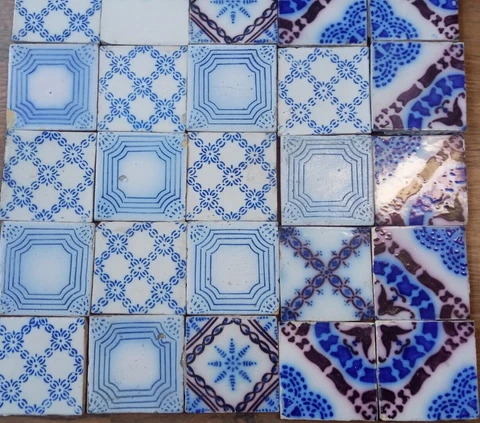 25 Original antique tiles Ca1870 France Pas Calais Provecal style blue & white Cover