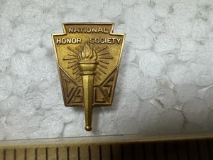 Vintage National Honor Society Pin - Bild 1 von 4