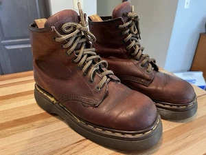Dr. Doc Martens braun AirWair - Herren Größe 10 Leder mit hüpfenden Sohlen - Bild 1 von 12